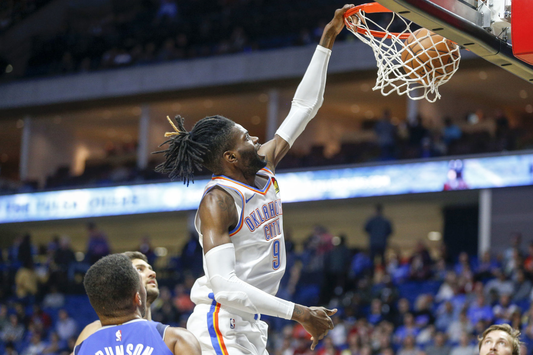 Oklahoma City Thunder vs Dallas Mavericks